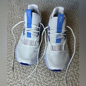 Women’s On Cloudnova